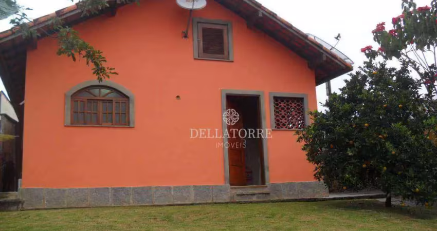 Casa com 3 dormitórios à venda, 166 m² por R$ 383.000,00 - Pimenteiras - Teresópolis/RJ