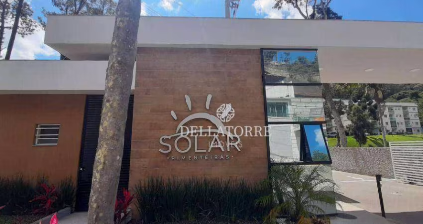 Apartamento com 2 dormitórios para alugar, 50 m² por R$ 1.615,76/mês - Pimenteiras - Teresópolis/RJ