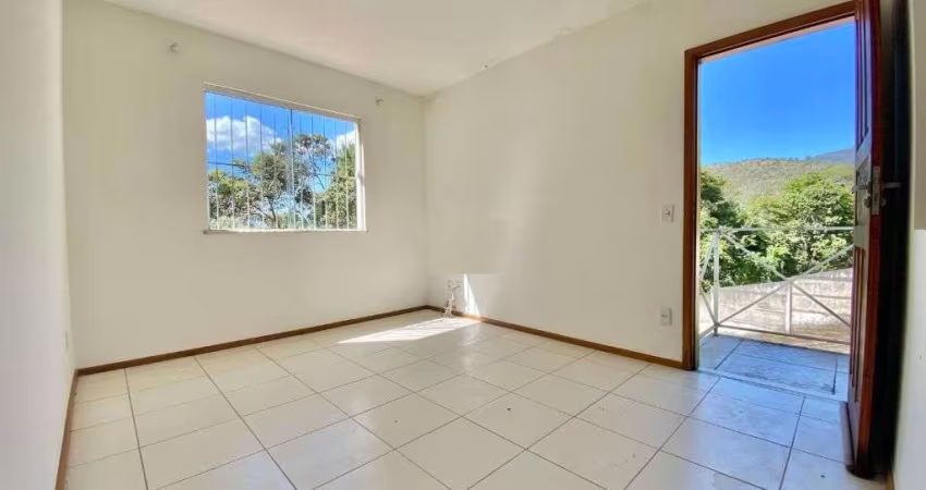 Casa com 2 dormitórios à venda, 67 m² por R$ 500.000,00 - Albuquerque - Teresópolis/RJ