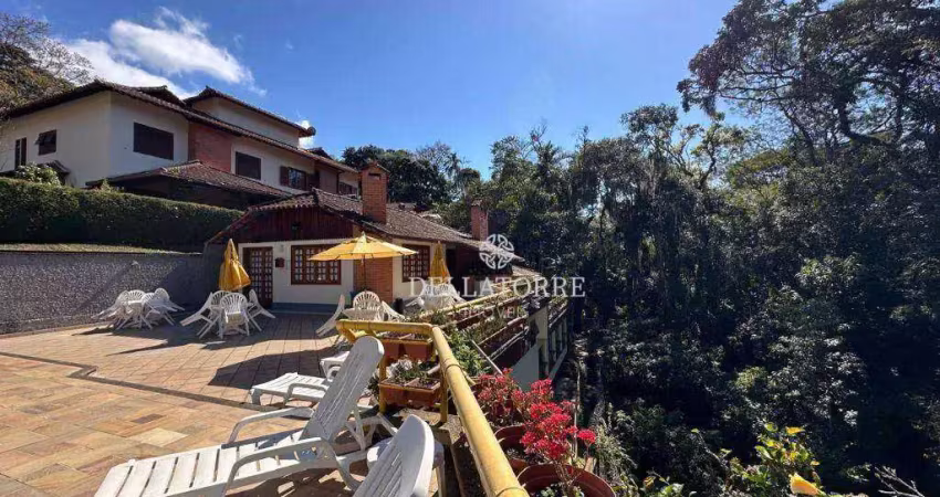 Casa em condomínio, 3 quartos( 1 suíte),  155,37 metros quadrados - lazer completo -quebra frascos - teresópolis/rj