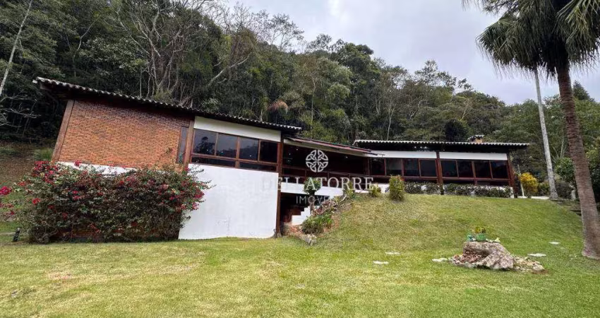 Casa com 5 quartos, 258 m² - venda por r$ 3.800.000 ou aluguel por r$ 12.390/mês - parque do imbui - teresópolis/rj