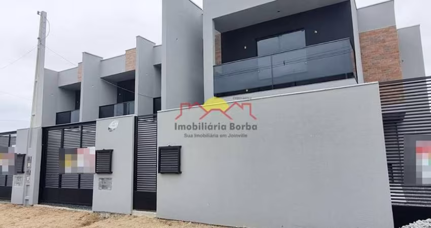 Sobrado Geminado com 02 Quartos