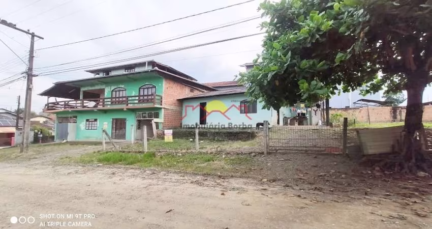 Terreno com Área Total de 650 m² no Paranaguamirim