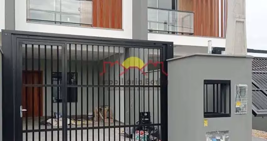 Sobrado Geminado com Suíte no Costa e Silva