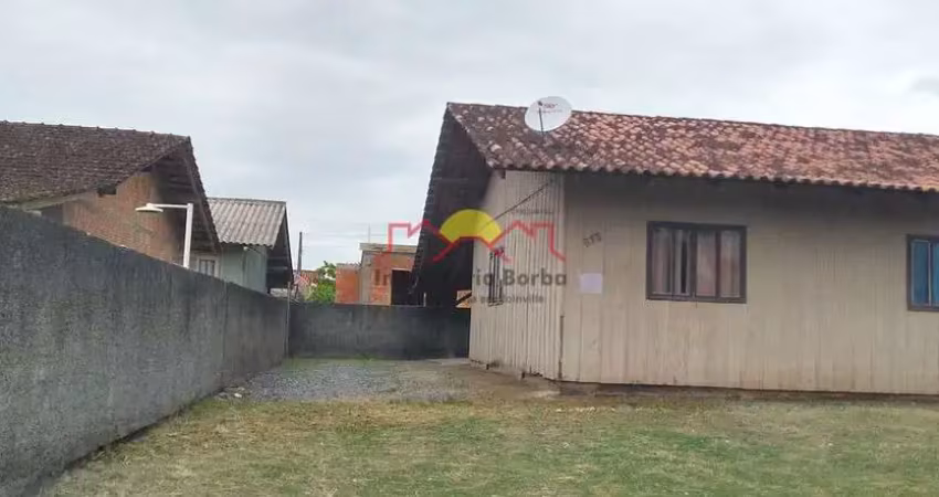 Casa Semi Mobiliada à 650 Metros do Mar