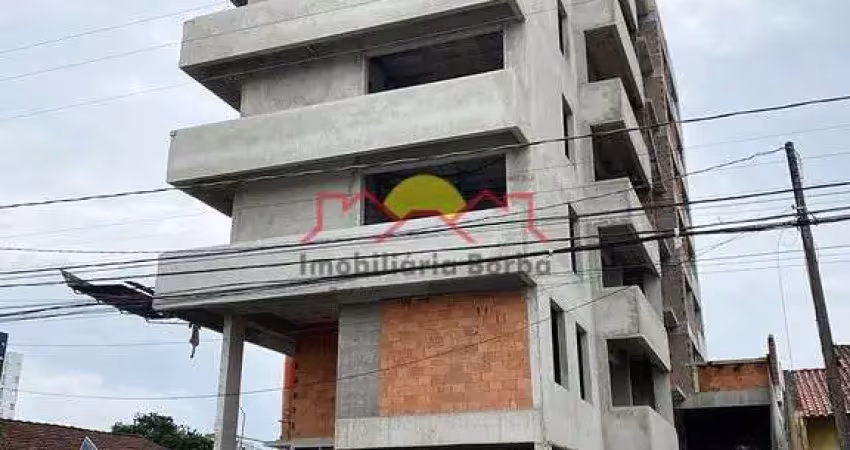 Apartamento com Elevador e Salão de Festa