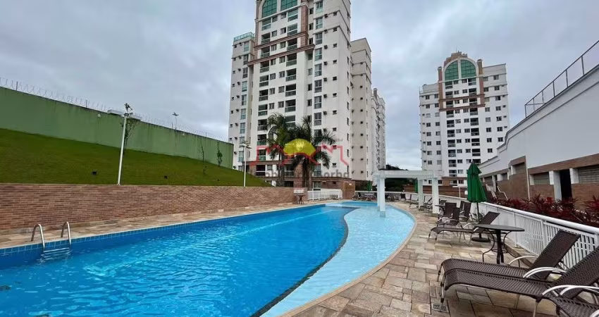 Apartamento Mobiliado com 02 Vagas de Garagem