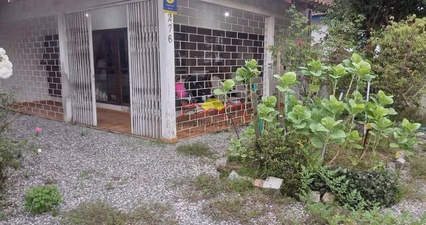 Casa Averbada com Suíte em SFS