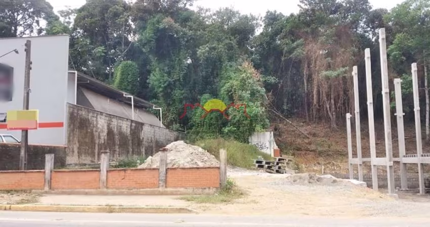 Terreno com Área Total de 456,98 m²