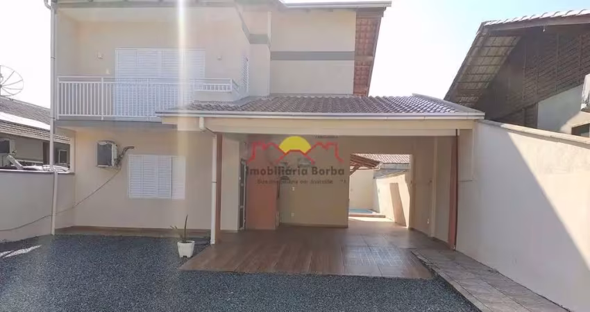 Casa Averbada Semi Mobiliada à 150 Metros da Praia