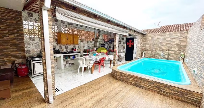 Casa Geminada com 02 Quartos e Piscina