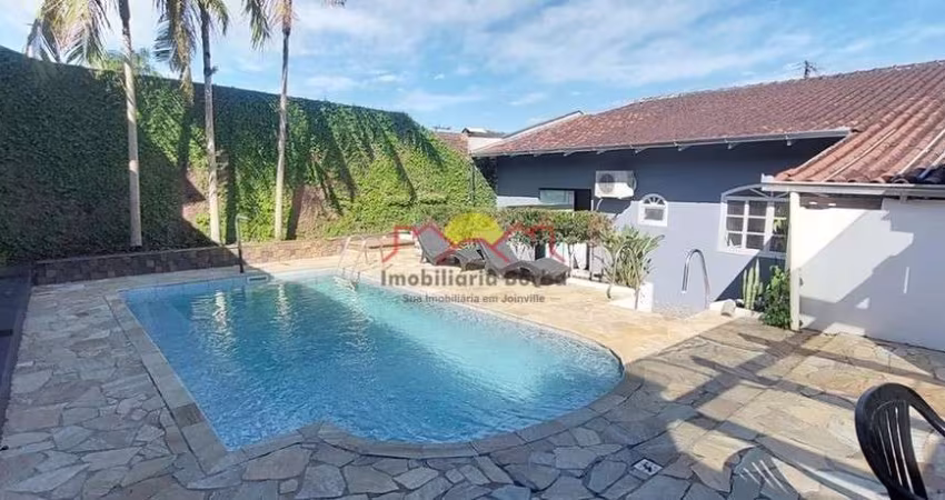 Casa Semi Mobiliada com Área de Festa e Piscina