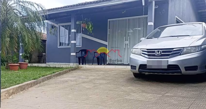 Casa com 02 Quartos e Churrasqueira na Zona Sul
