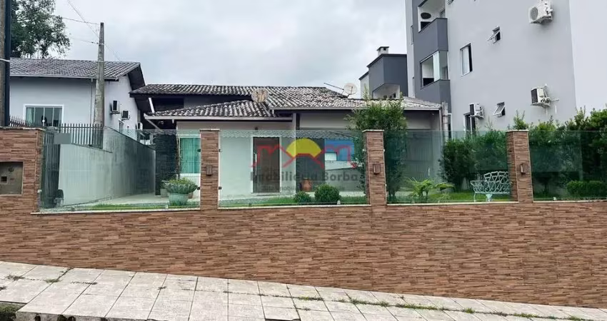 Casa com 3 quartos à venda no João Costa, Joinville 