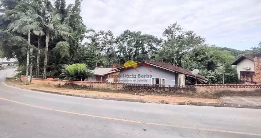 Amplo Terreno com Área Total de 880 m²