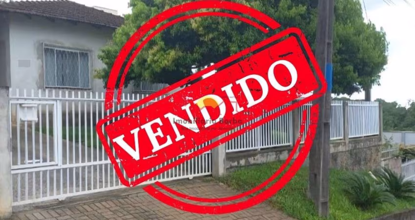 Casa Semi Mobiliada com 03 Quartos no Jarivatuba