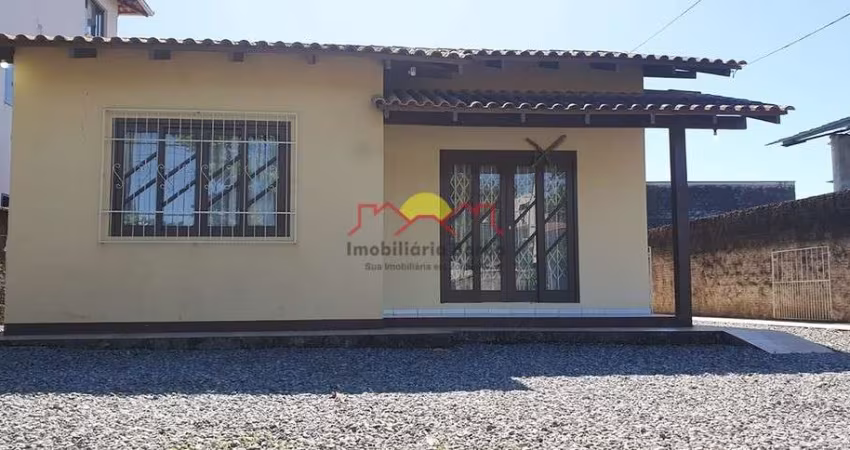Casa Averbada com 02 dormitórios no Itaum