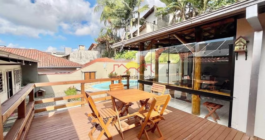 Casa Averbada Semi Mobiliada com Suite