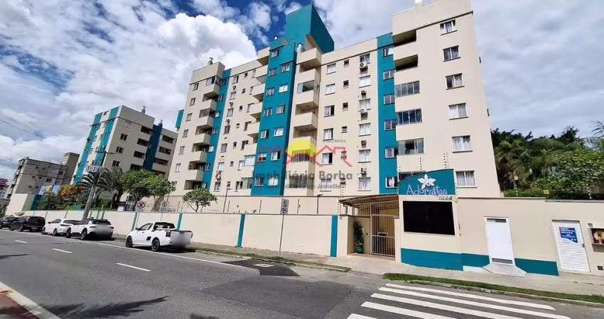 Apartamento Semi Mobiliado com Elevador