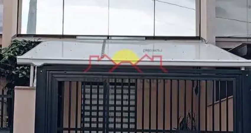 Sobrado Geminado com 03 Dormitórios e Sacada
