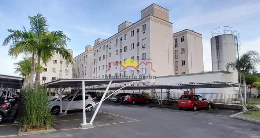 Apartamento com 02 Quartos no Paranaguamirim