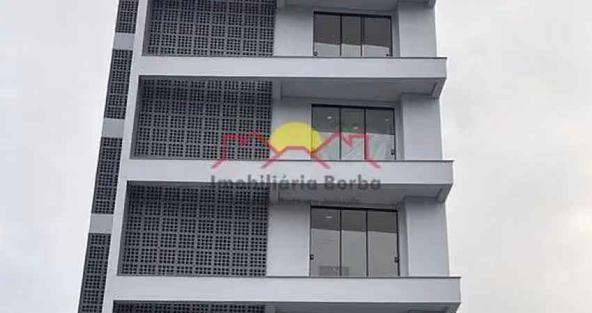 Apartamento com 02 Quartos e Sacada