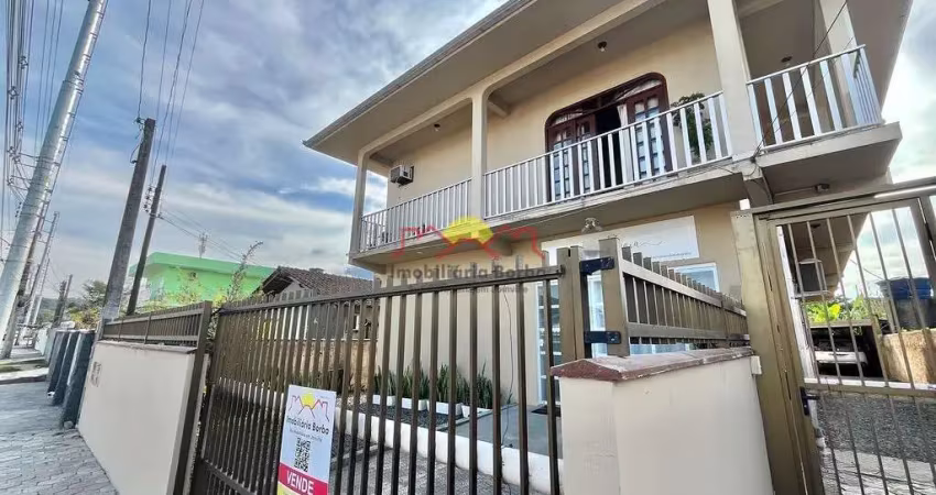 Sobrado Residencial/ Comercial com 06 Dormitórios