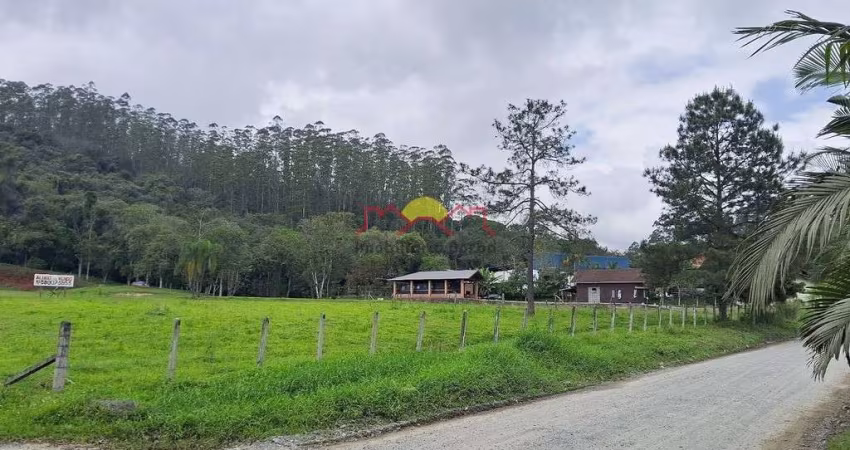Amplo Terreno em Área Rual