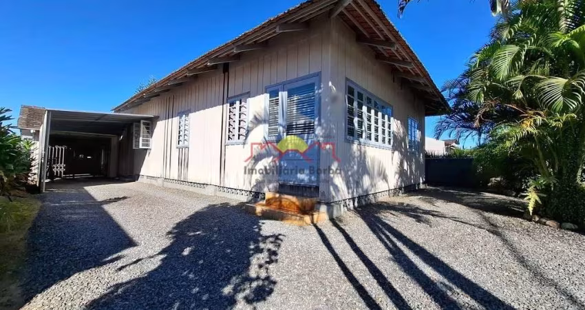 Casa para Venda ou Troca com 04 dormitórios