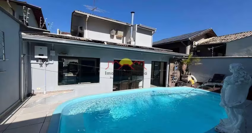 Casa com 3 quartos à venda no Saguaçu, Joinville 