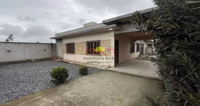 Casa com 3 quartos para alugar no Adhemar Garcia, Joinville 