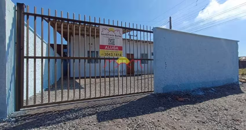 Casa com 3 quartos para alugar no Paranaguamirim, Joinville 