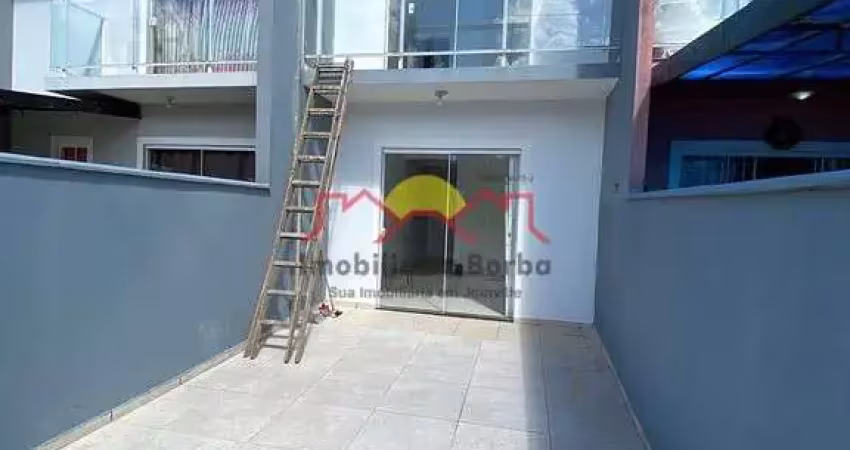 Casa com 2 quartos para alugar no Espinheiros, Joinville 