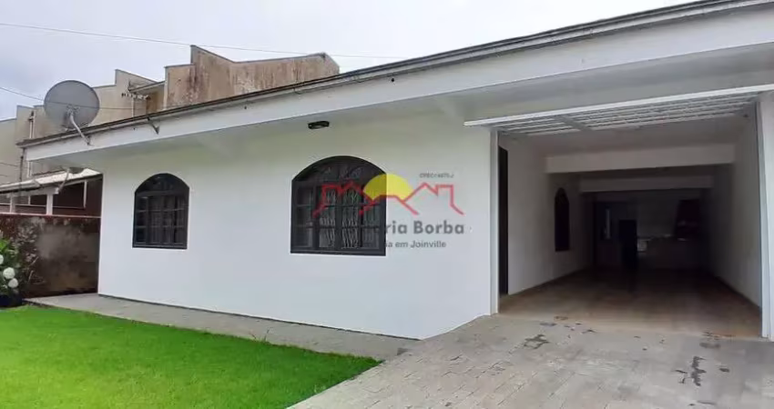 Casa com 3 quartos para alugar no João Costa, Joinville 