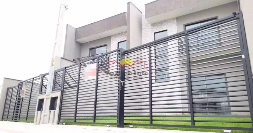 Sobrado Geminado com 02 Quartos e Sacada