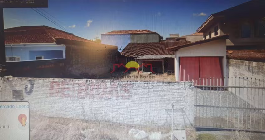 Terreno com Área Total de 252 m²