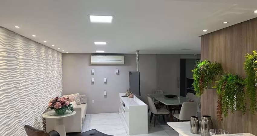Apartamento a 200m da Praia de Ponta Verde com 3 dormitórios sendo 1 suíte master + Closet - 128m²
