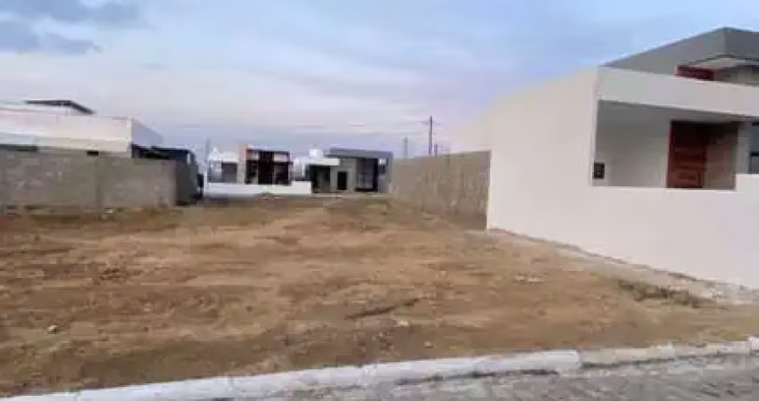 Terreno em Condomínio Fechado em Marechal Deodoro - 200m²