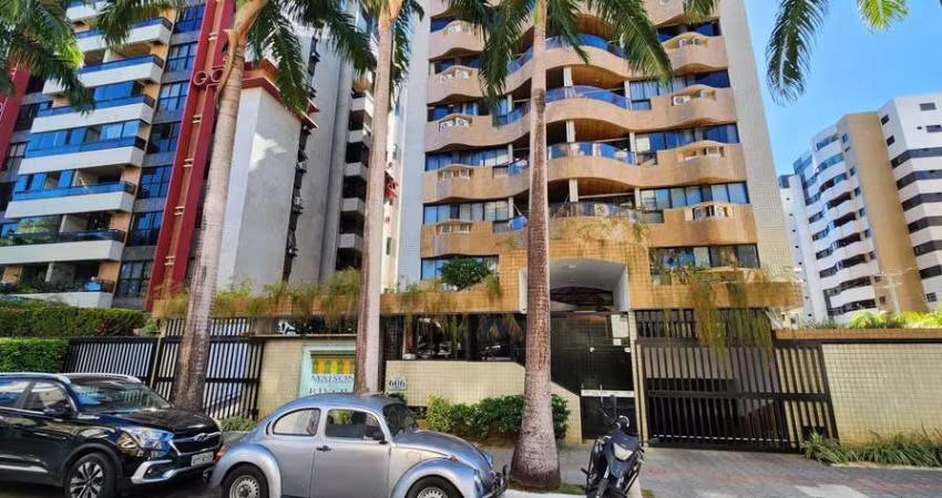 Apartamento Vista Mar de Ponta Verde com 2 dormitórios sendo 1 suíte e 1 suíte reversível - 105m²