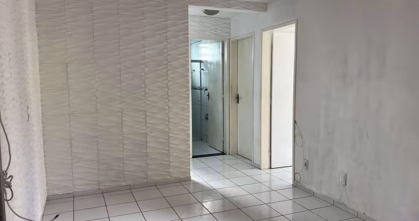 Apartamento com 2 dormitórios no Bairro de Petrópolis - 45m²