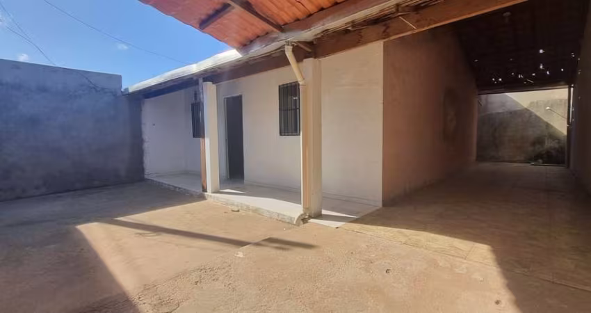 Casa em Residencial com 3 dormitórios sendo 1 suíte em Marechal Deodoro - 55m²