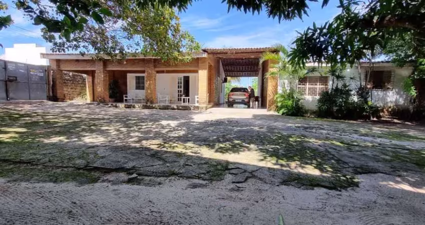 Casa no francês com 5 dormitórios sendo 3 suítes - 210m²