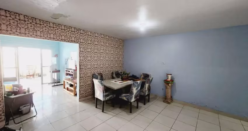 Casa com 4 dormitórios sendo 3 suítes no bairro do trapiche - 384m²