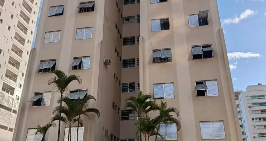 Apartamento a 400 metros na praia da guilhermina Praia Grande SP.