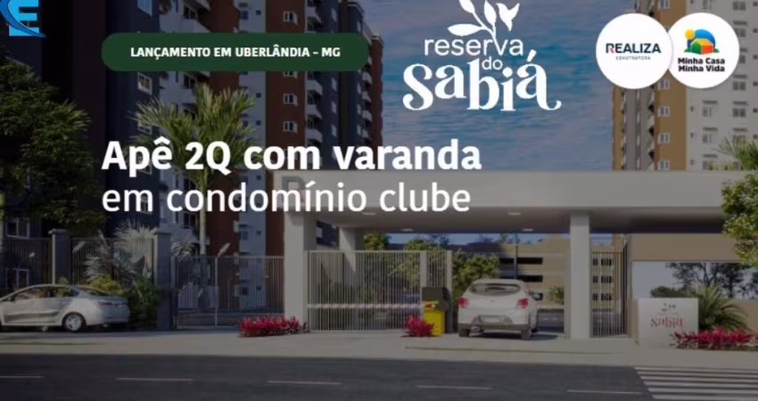 Apartamentos de 2 quartos e varanda em um condomínio clube completo.