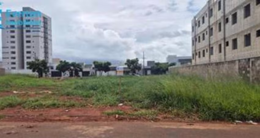 terrenos no Portal do Vale, sendo lotes 1B-18 na Rua Olimpia Palma do Nascimento e 1B-31 na Rua Lazaro Pereira dos Santos, todos da quadra 14.