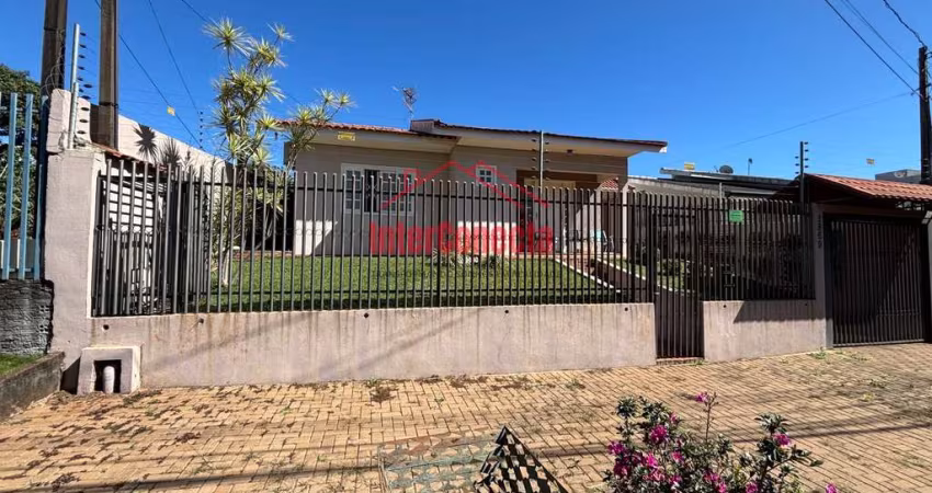 Linda Casa Terrea no Centro