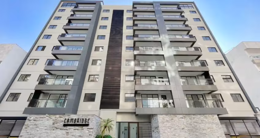 Lindo apartamento novo, com 2 quartos, suíte, varanda e vaga de garagem