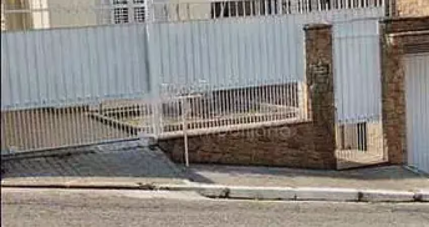 Vendo casa em ótima localização com 150 metros .  fica  a 600 metros do metrô parada inglesa.
