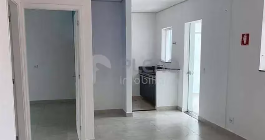 Casa comercial com 2 salas para alugar na Rua Ezequiel Freire, 768, Santana, São Paulo